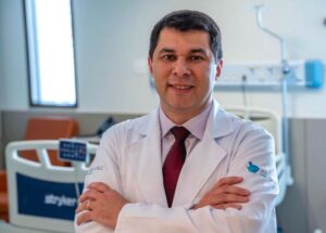 Dr. Petrus